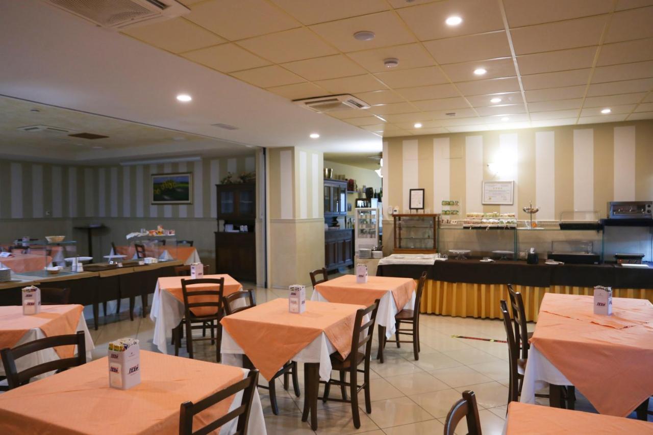La Piana Hotel Tito المظهر الخارجي الصورة