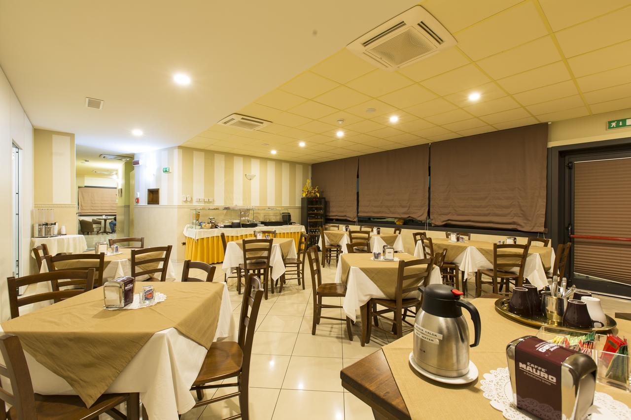La Piana Hotel Tito المظهر الخارجي الصورة